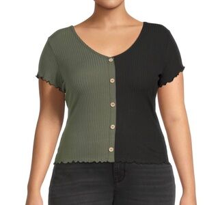 No Boundaries Colorblock Short Sleeve